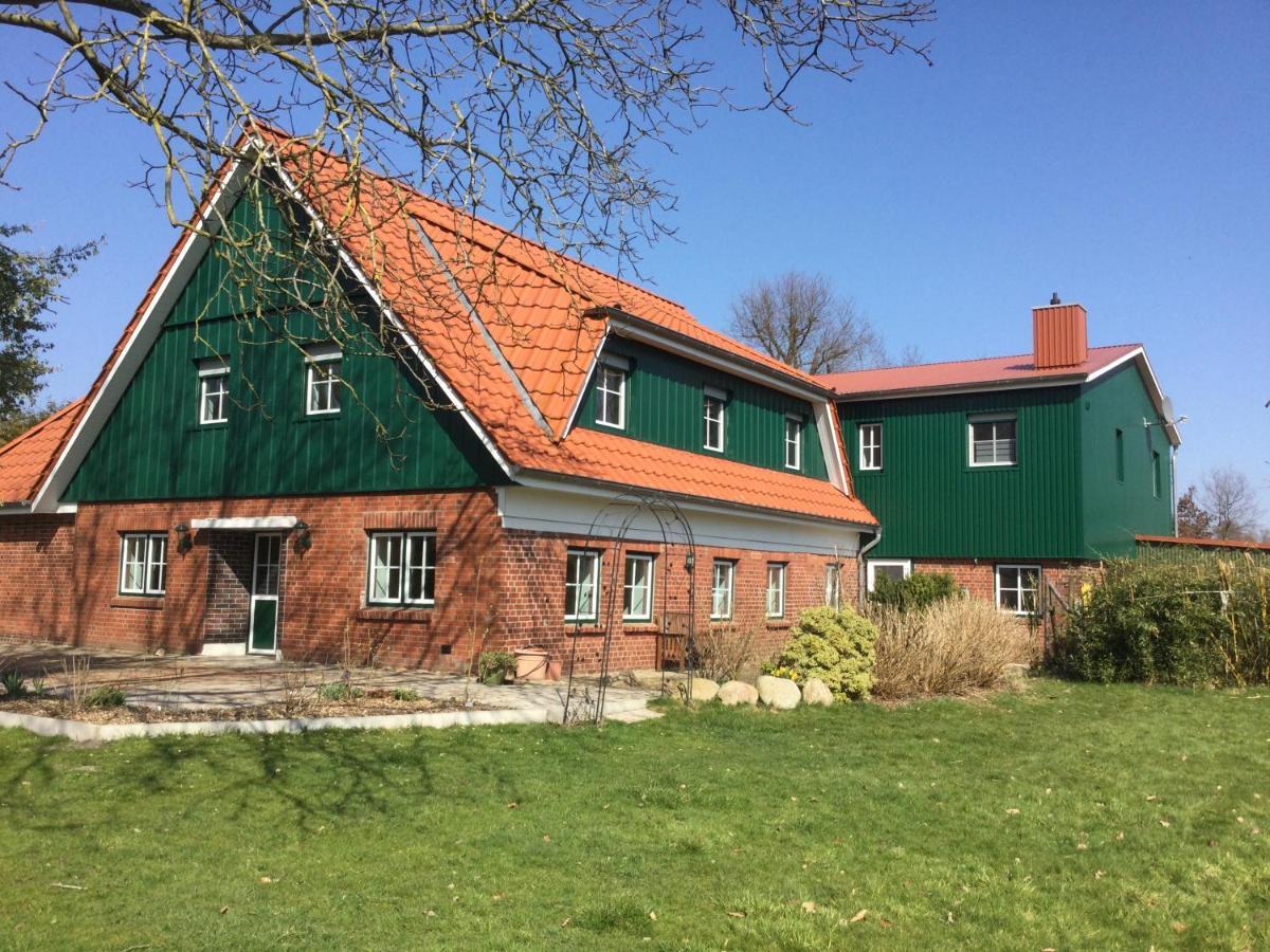 Ferienwohnung Weideglueck Osten Ngoại thất bức ảnh